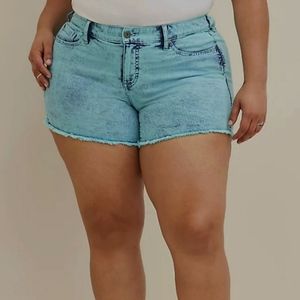 Torrid Mid Rise Shorts